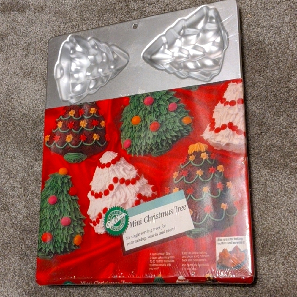 VINTAGE WILTON CHRISTMAS TREE Cake Pan 6 Mini cake